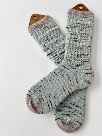 Bookshelf Socks thumbnail