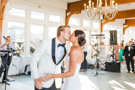 🍸BOOK YOUR WEDDING DATE thumbnail