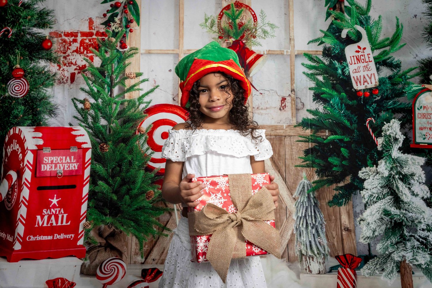 Christmas Studio Photoshoots thumbnail