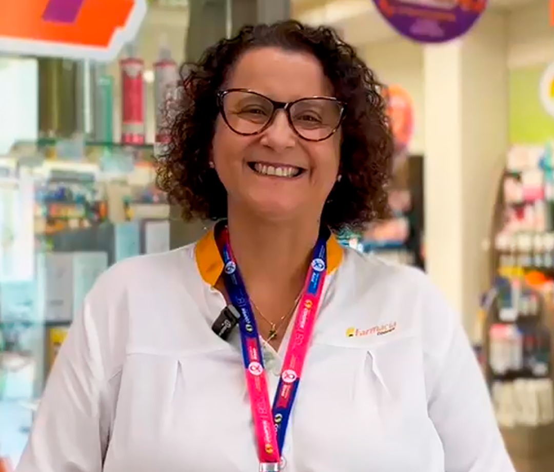 Oi, sou a Evelin! Amo ver cada encontro se transformando em momentos especiais! 💛 thumbnail