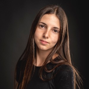 MARINA NAVARRO  thumbnail
