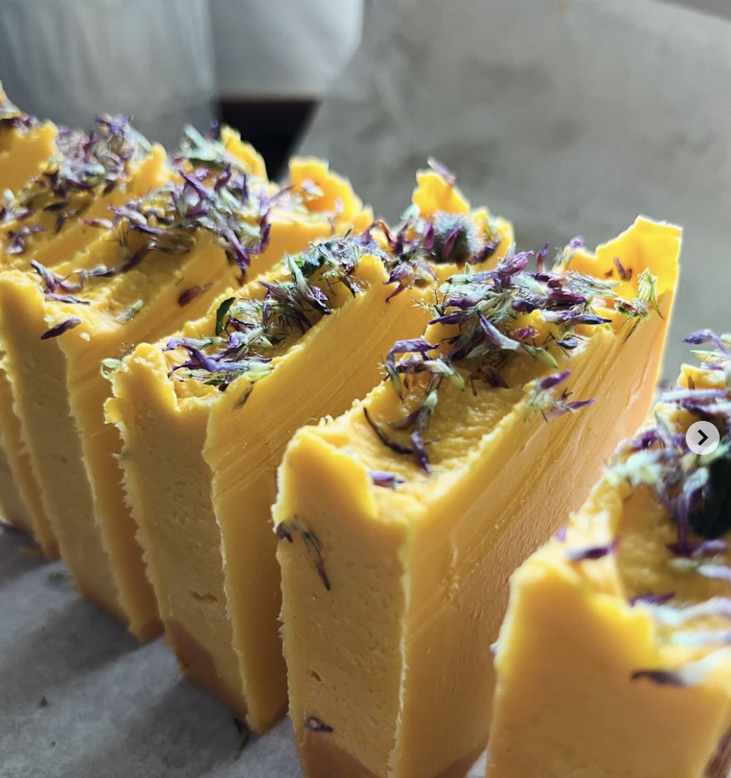 Red Clover & Rosehip Soap          £5 (85g) thumbnail