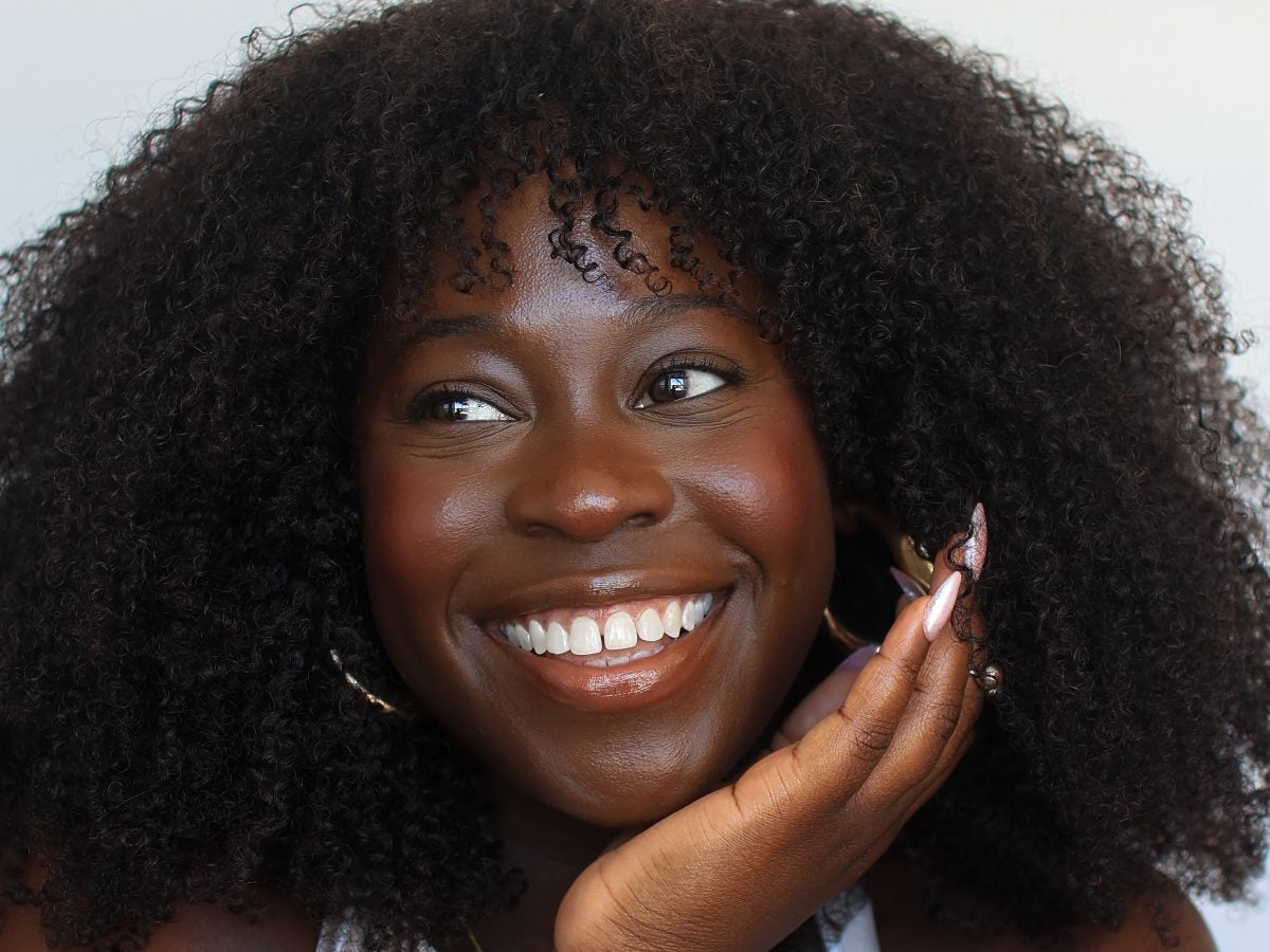 Heal Sis Is The Latest Wellness App For Black Women  | Essence thumbnail