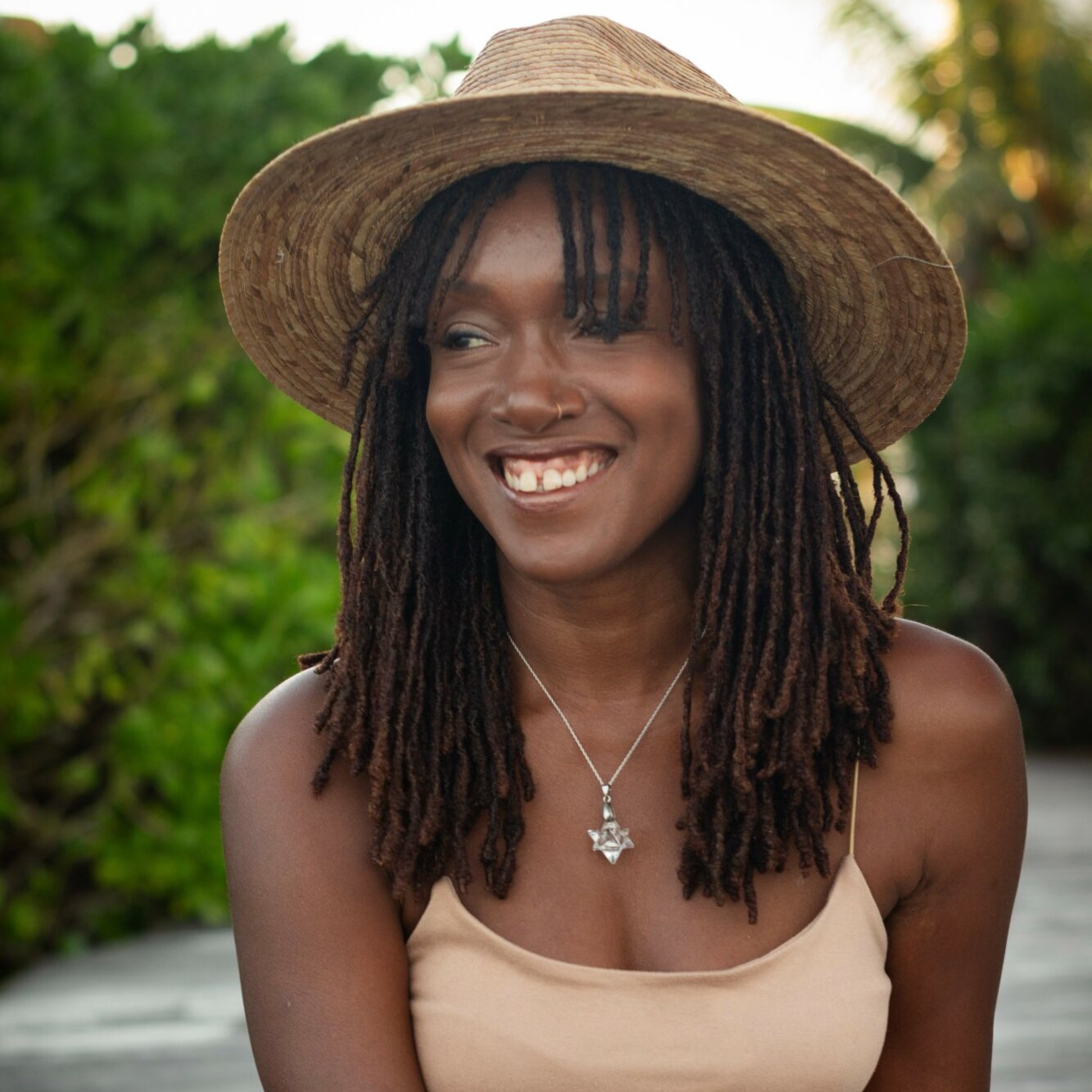 Rising Stars: Meet Whitsa Jean of Online thumbnail