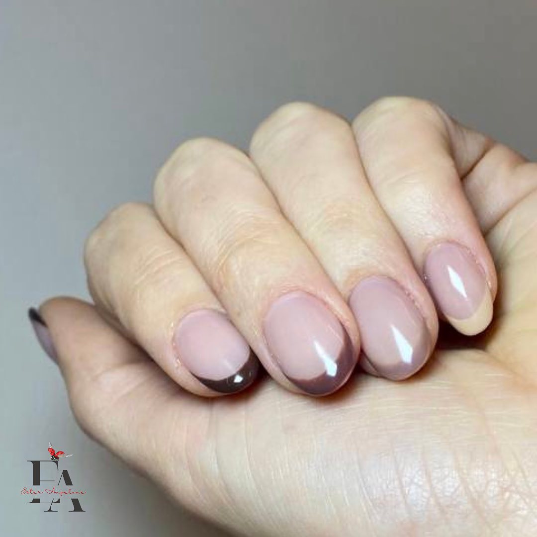🍁 Refill Gel con Degradee sui toni autunnali 🍂 

Semplice ed elegante 💅🏼

Grazie a @lodocomello 😘

#autumnnails #milanna