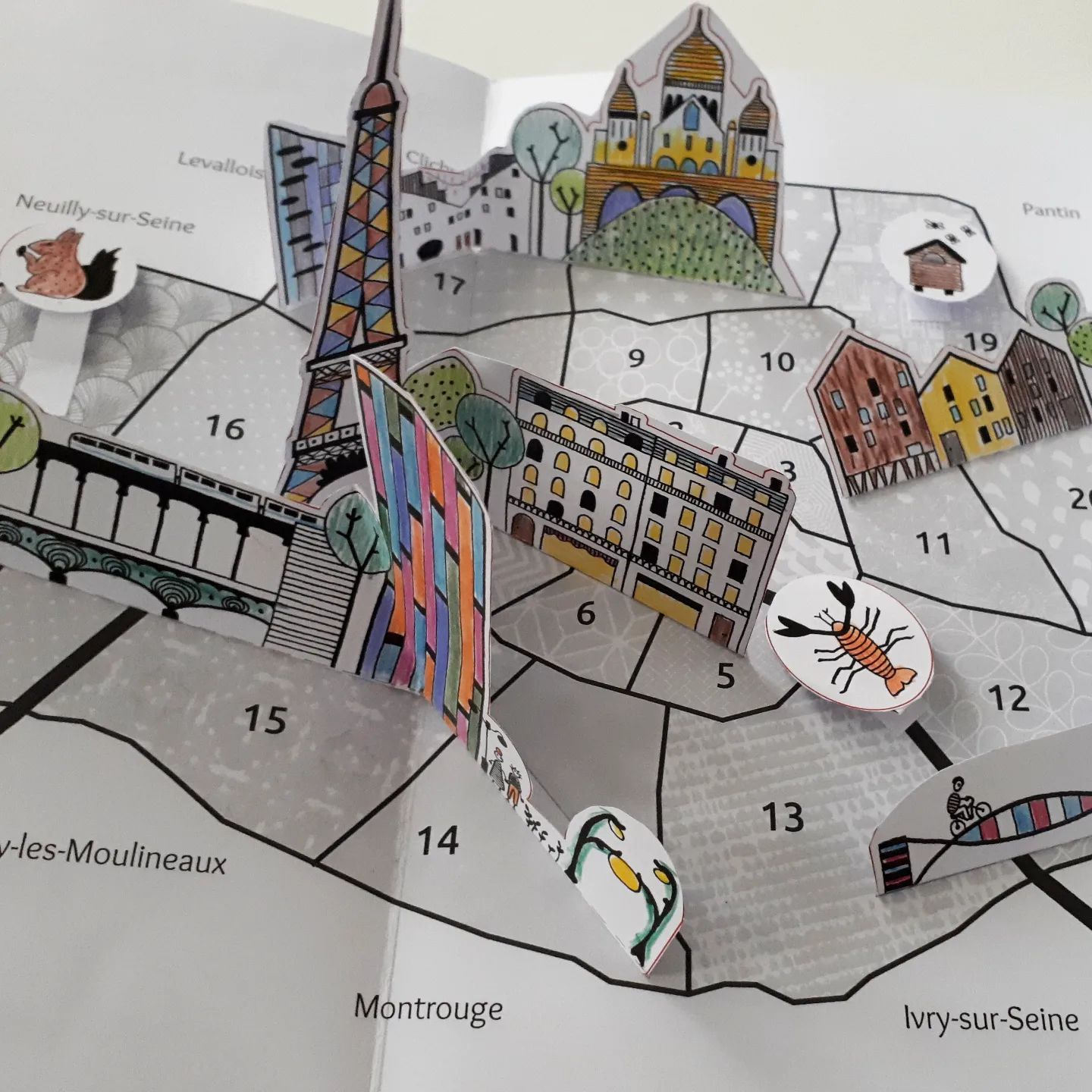 AVENTURIERS DE LA VILLE

Interventions dans les écoles primaires parisiennes avec le contenu pédagogique conçu par le @c