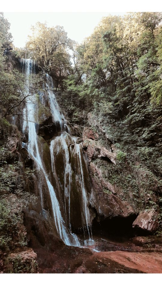 Rendez-vous sur la plus belle randonnée du Lot : la reculée d'Autoire. 😍

🏞 Une boucle d'environ 5kms (2h30) partant du 