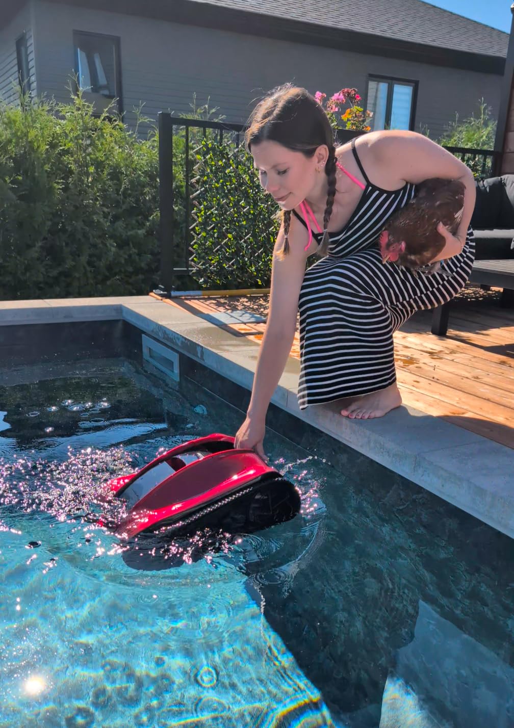 Pool cleaning robot thumbnail
