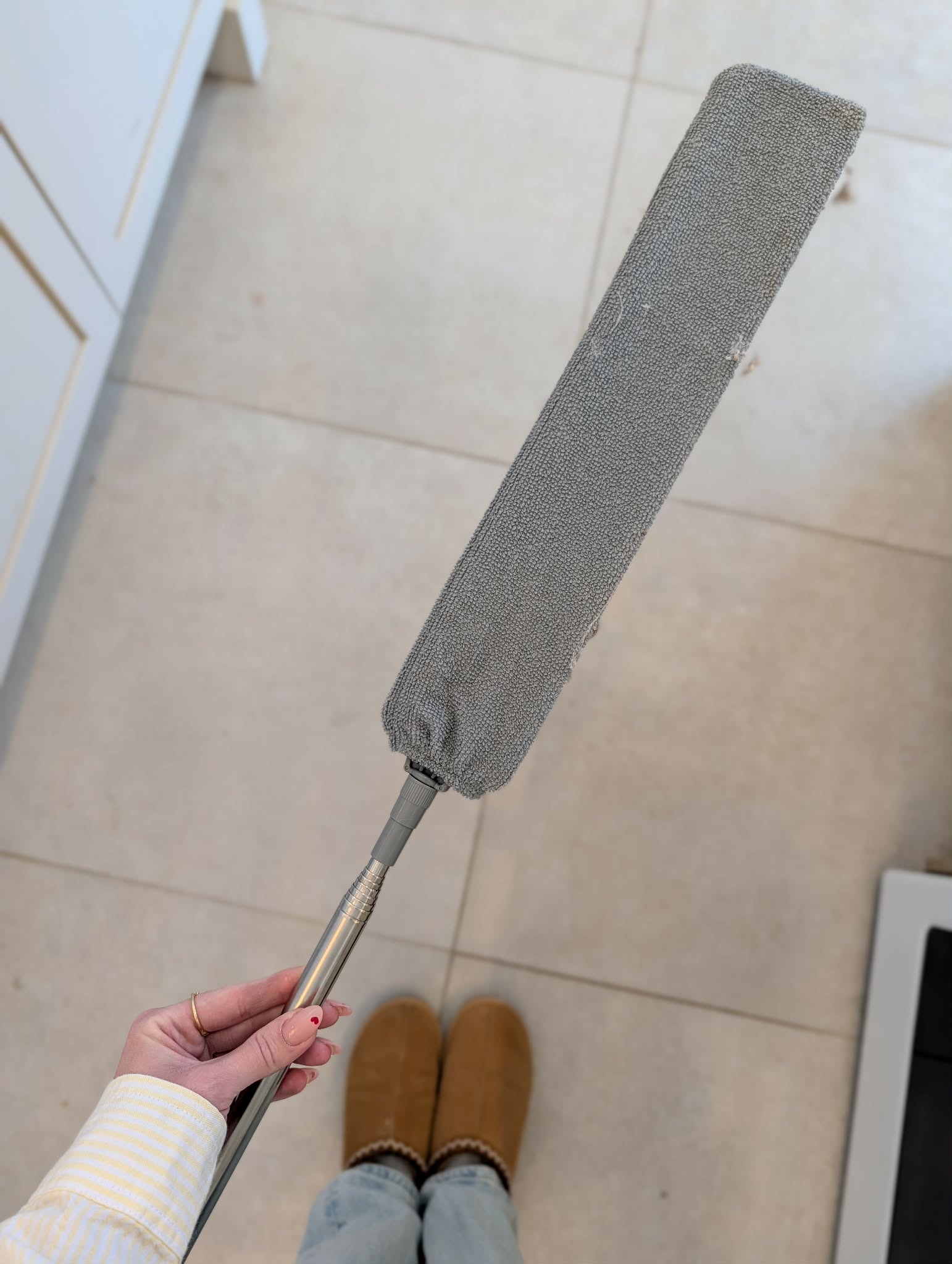 Retractable Gap Dust Cleaner thumbnail