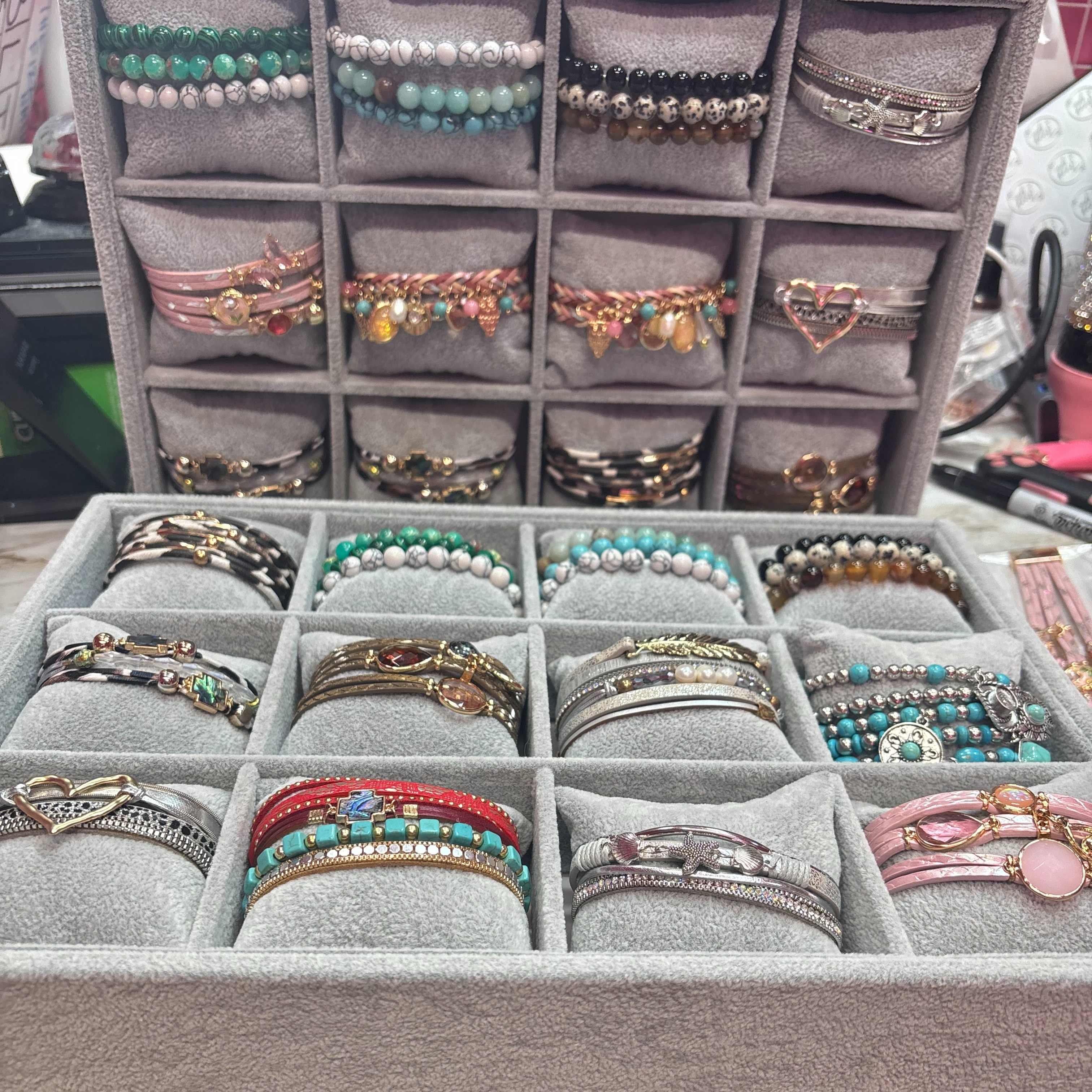 Find me on WHATNOT where I go live to sell various jewelry items such as Wraps, beaded bracelet sets,  and rings. I also have nail sets, specialty pens, used and new clothing, new purses, and more! My user name is retailtherapygirl thumbnail