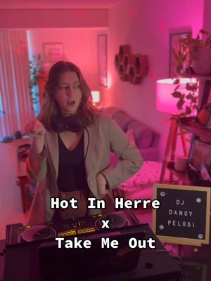 Hot In Herre x Take Me Out 🔥💃🪩✨❤️‍🔥 #Mashup #womenwhoDJ #vibes #dance #dj #fridayeve #nelly #hotinherre #takemeout #fran