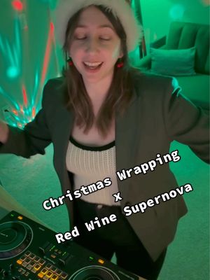 Holiday mashup round 2— Christmas Wrapping x Red Wine Supernova 🎅🏻🪩💃 #womenwhoDJ #mashup #fridayeve #fyp #christmasmusic