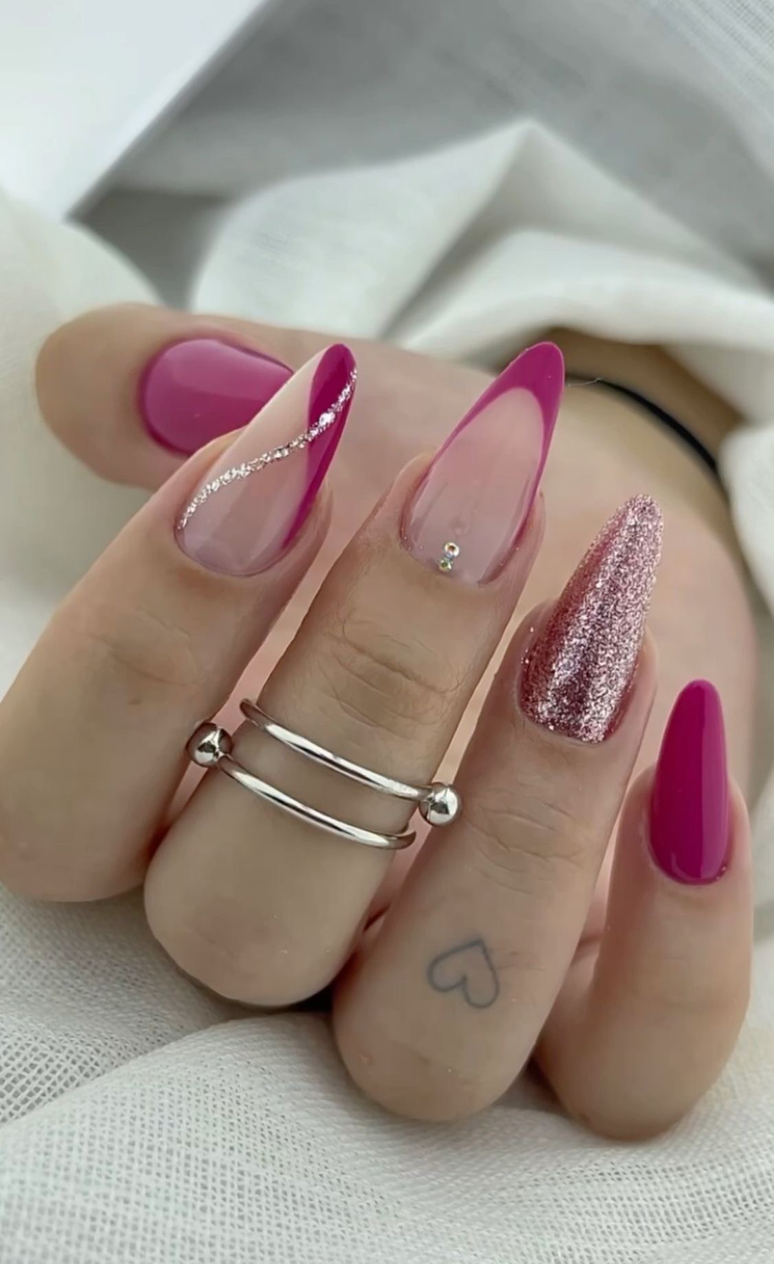 O passo para conquistar sua independência financeira através da Arte nas Unhas💅🏻🩷 Vem… thumbnail