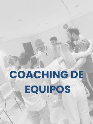Así terminó nuestra última sesión de coaching de equipos: 🔥 en círculo, abrazad@s 🤗, vibrando alto 💫 🔥 repitiendo frases