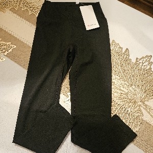 Blk 25in Align Leggings  thumbnail