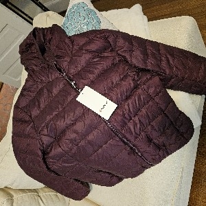 Deep Purple Lulu Puffer  thumbnail