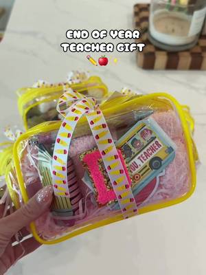 Teacher gift idea! Gift Set linked on my Amazon. I added the gift cards! #teacher #giftidea 