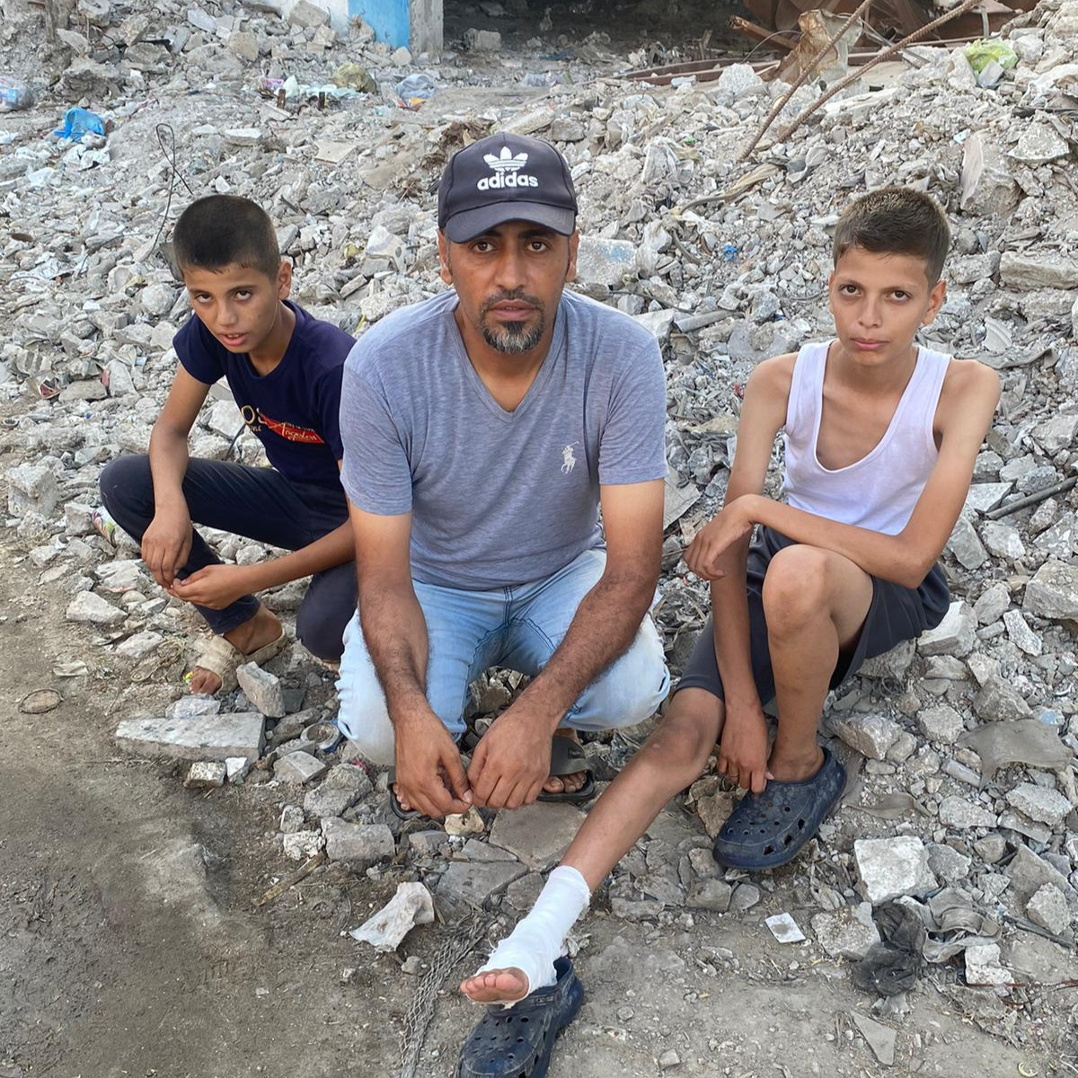 Help Ahmed and his children survive in Gaza thumbnail