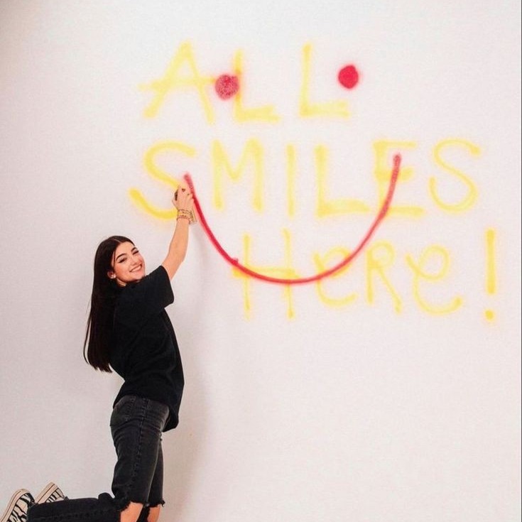 Script - 𝐅𝐀𝐌𝐈𝐋𝐈𝐀 𝐍𝐄𝐓𝐎 thumbnail