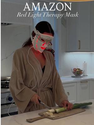This red light mask is basically my 10-min glow ritual ✨ Smooths fine lines, wrinkles + texture right from home. My go-t