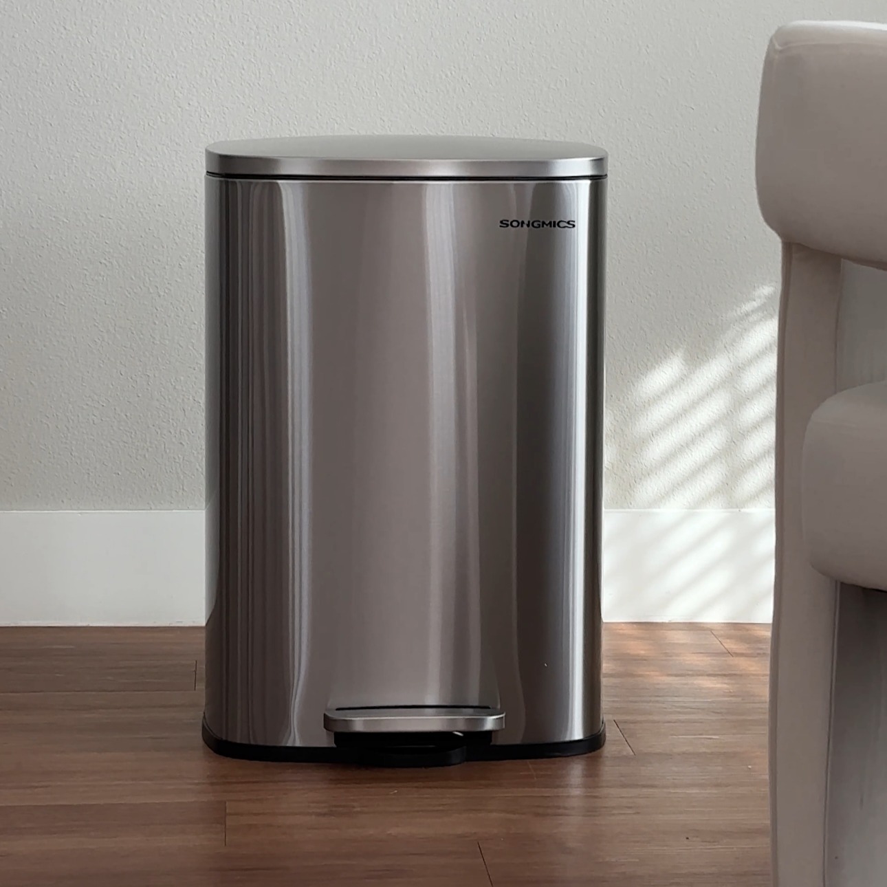 AMAZON TRASH CAN thumbnail