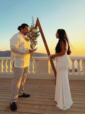 Micro Wedding Santorini Greece #santorini #santoriniphotographer #photography #photography #photoshoot 