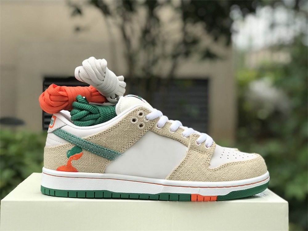 Nike Jarritos thumbnail