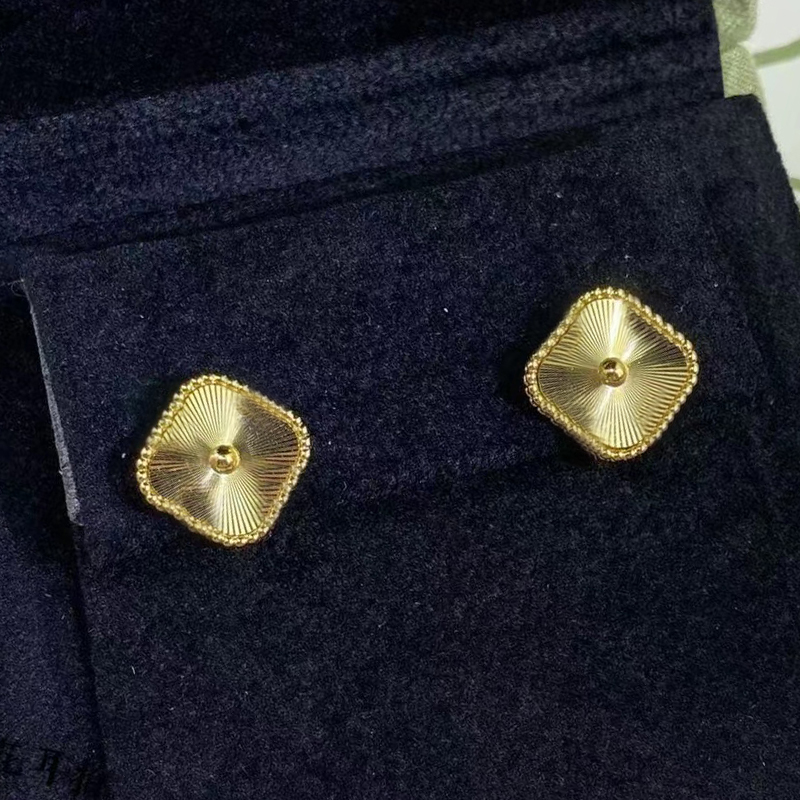 Van Cleef & Arpels Earrings thumbnail