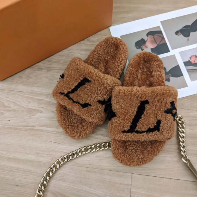 LV fur Slippers thumbnail