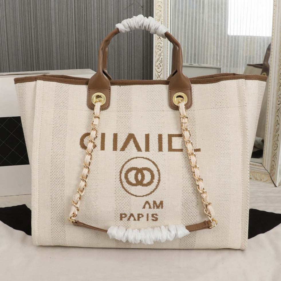 Chanel Deauville thumbnail
