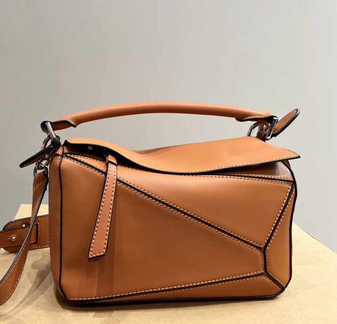 Loewe Puzzle Bags thumbnail