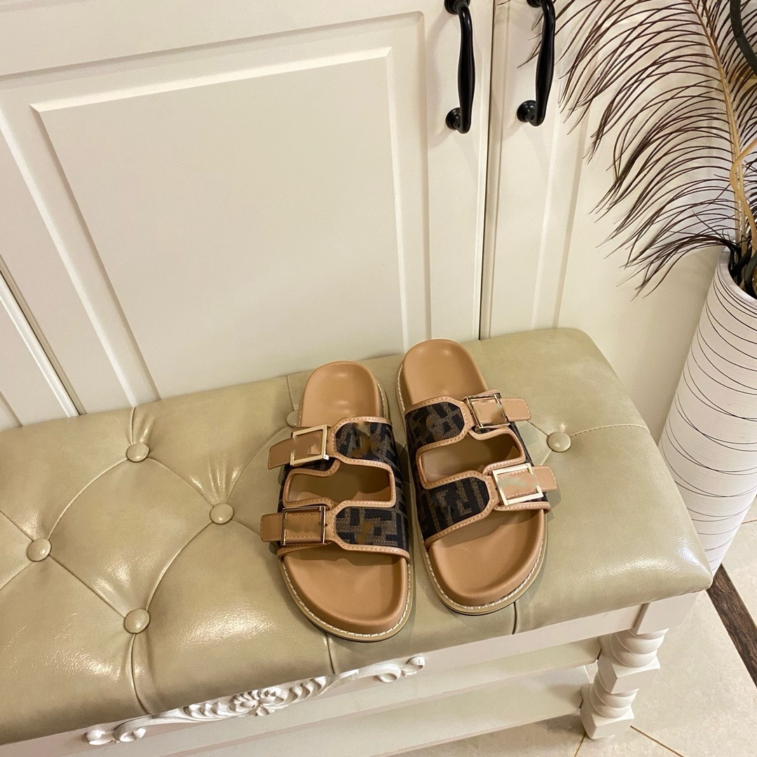 Fendi dad Slides thumbnail