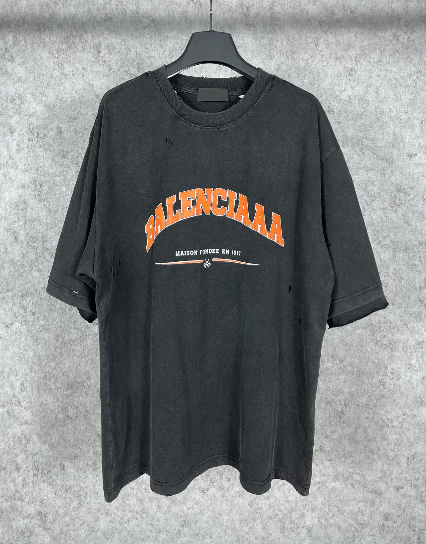 Balenciaga Shirts thumbnail