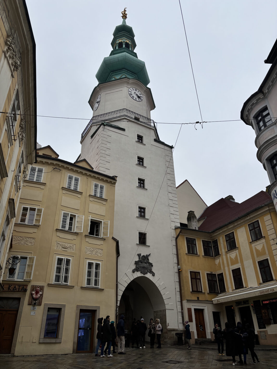 8 Hours in Bratislava thumbnail