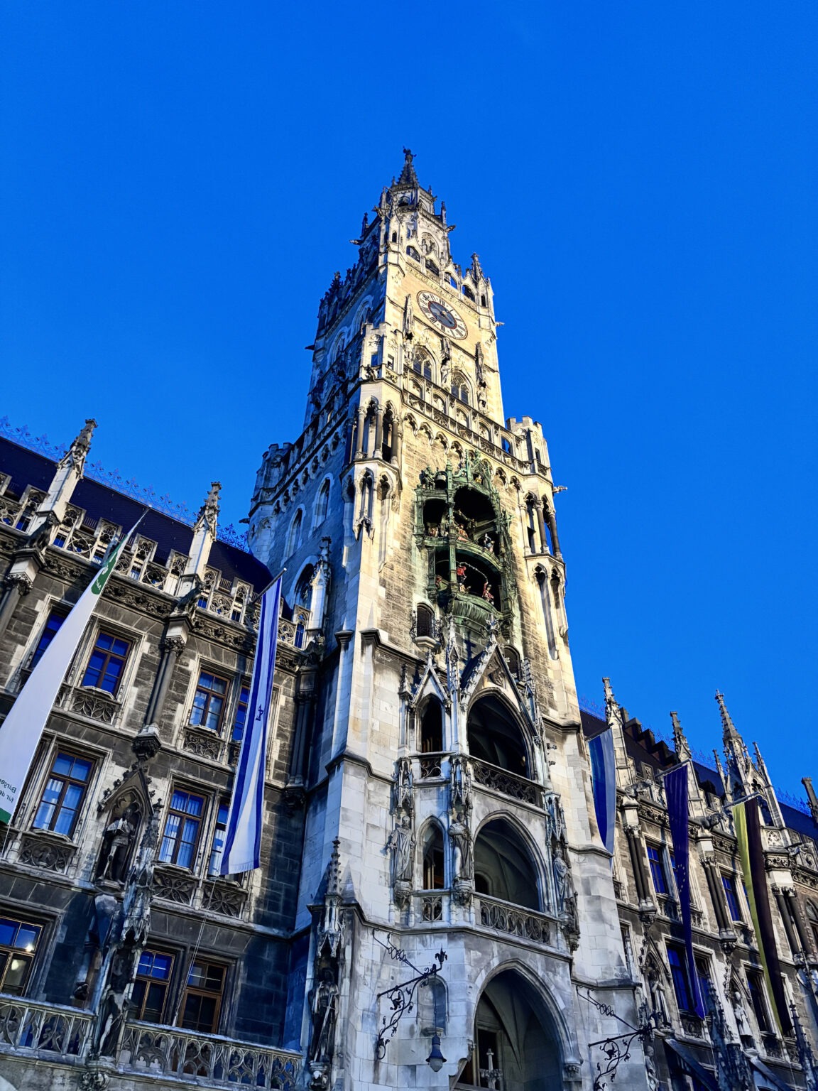 46 Hours in Munich thumbnail