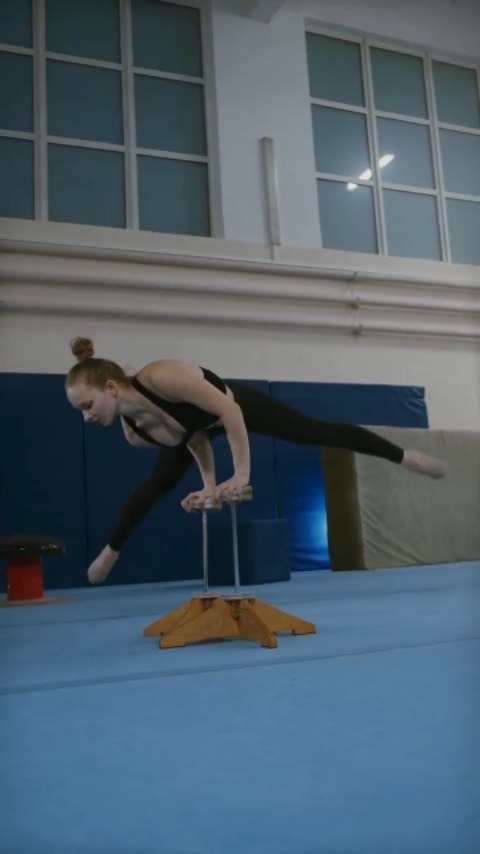· ESFUERZO ·

La determinación y el sacrificio inquebrantable que impulsa a los atletas 🏊‍♀ a superar desafíos para alca