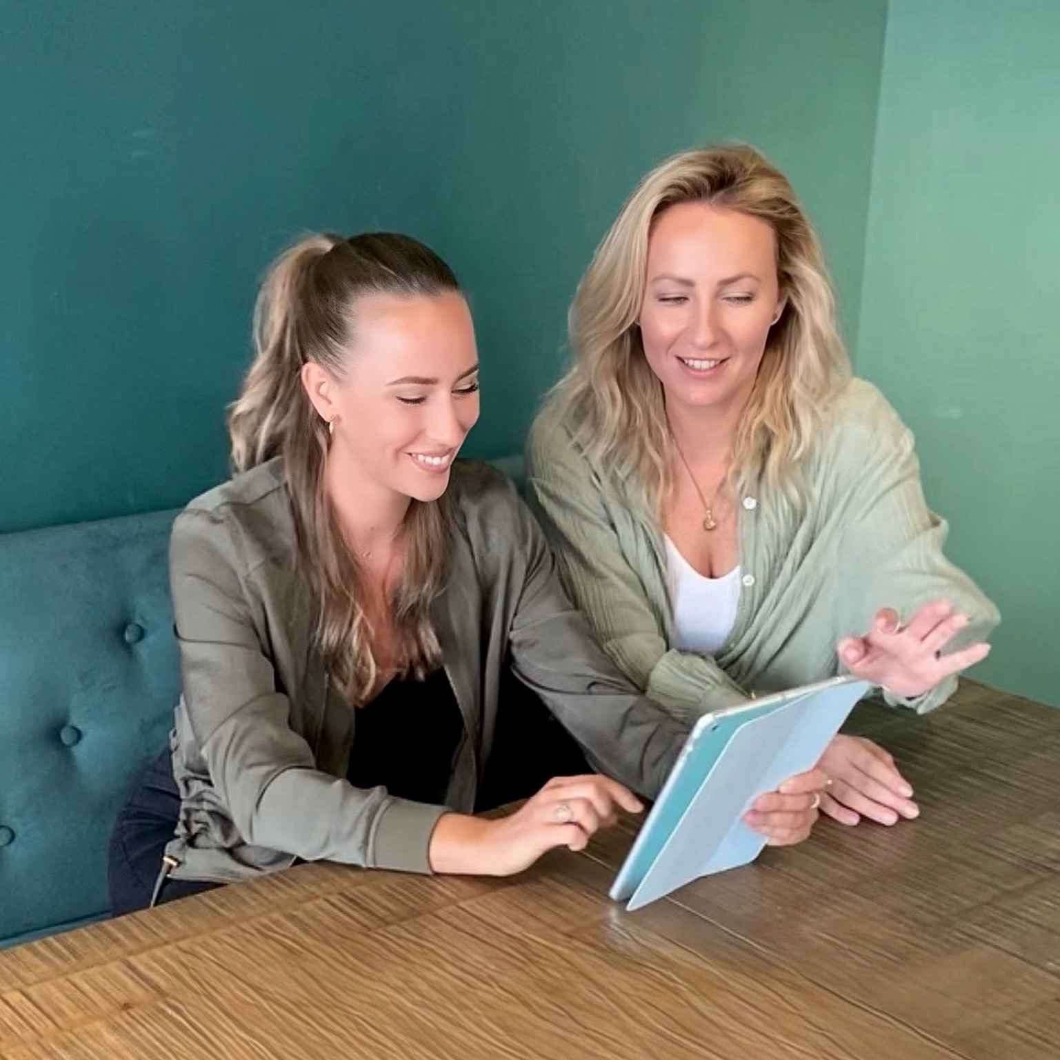 SUPERVISIÓN CASO CLÍNICO ⮕ NO DISPONIBLE thumbnail