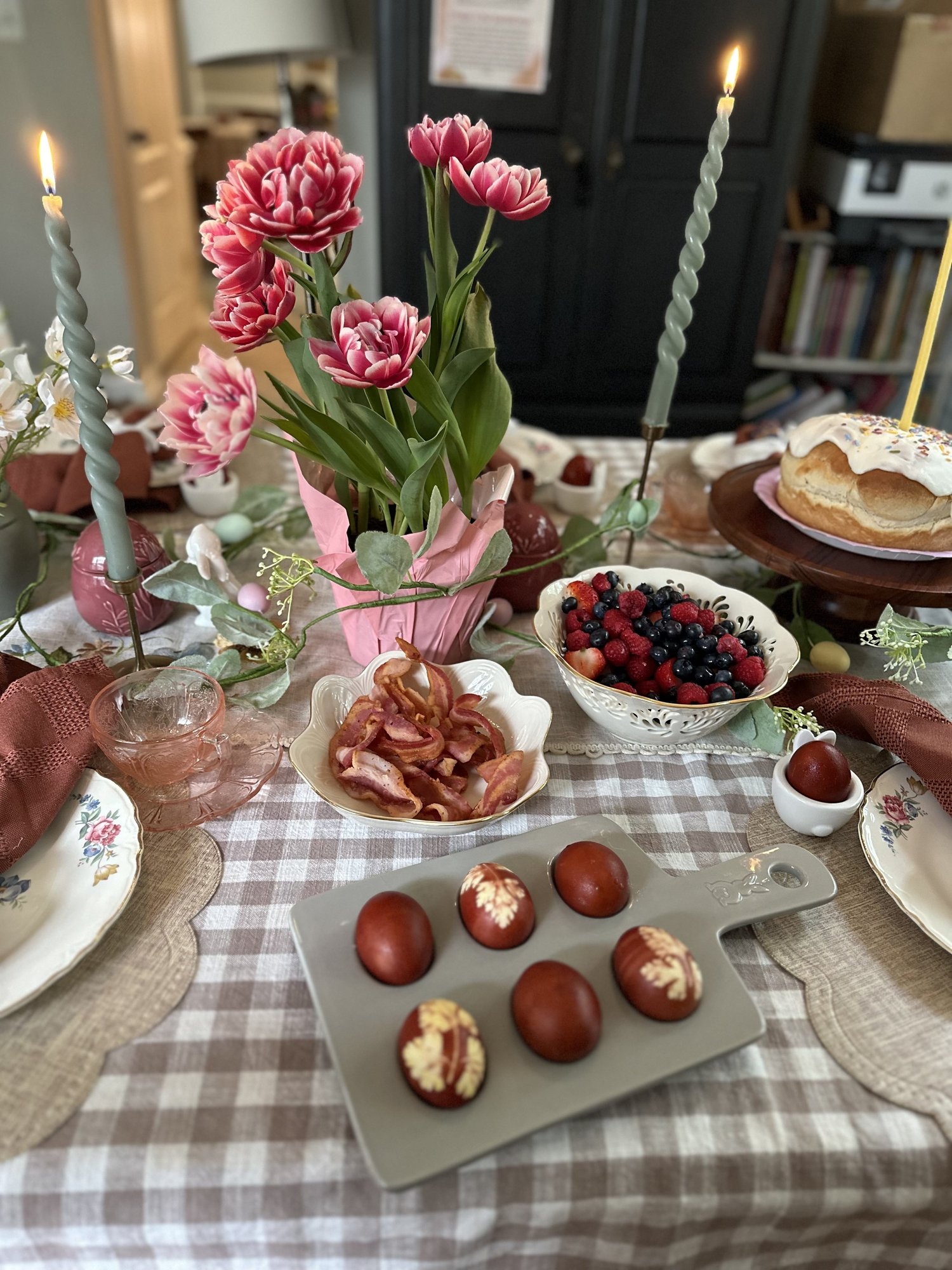 Dyeing Red Eggs Naturally — Ascetic life of motherhood thumbnail