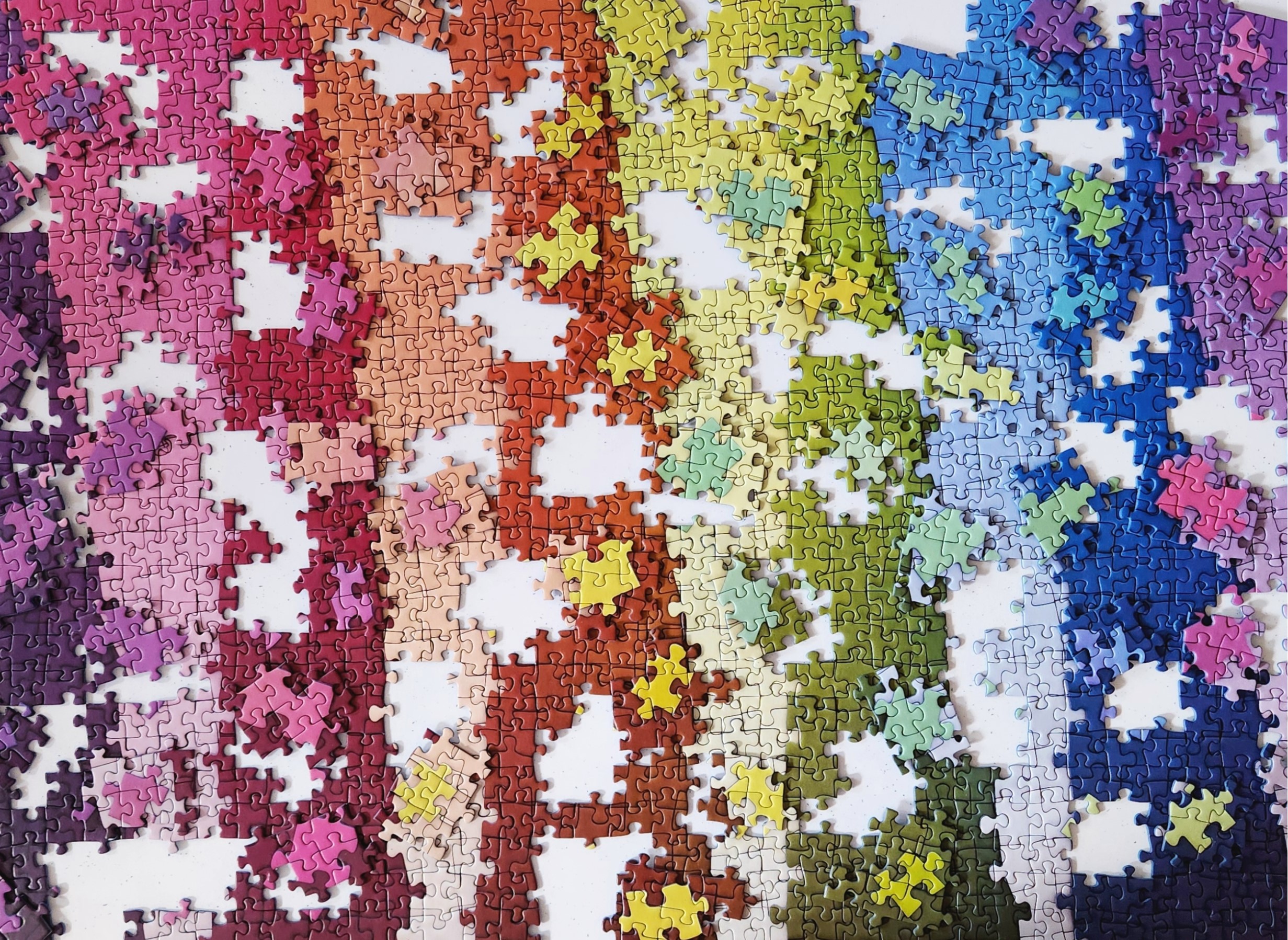The Best Gradient & Rainbow Jigsaw Puzzles You Can Buy thumbnail
