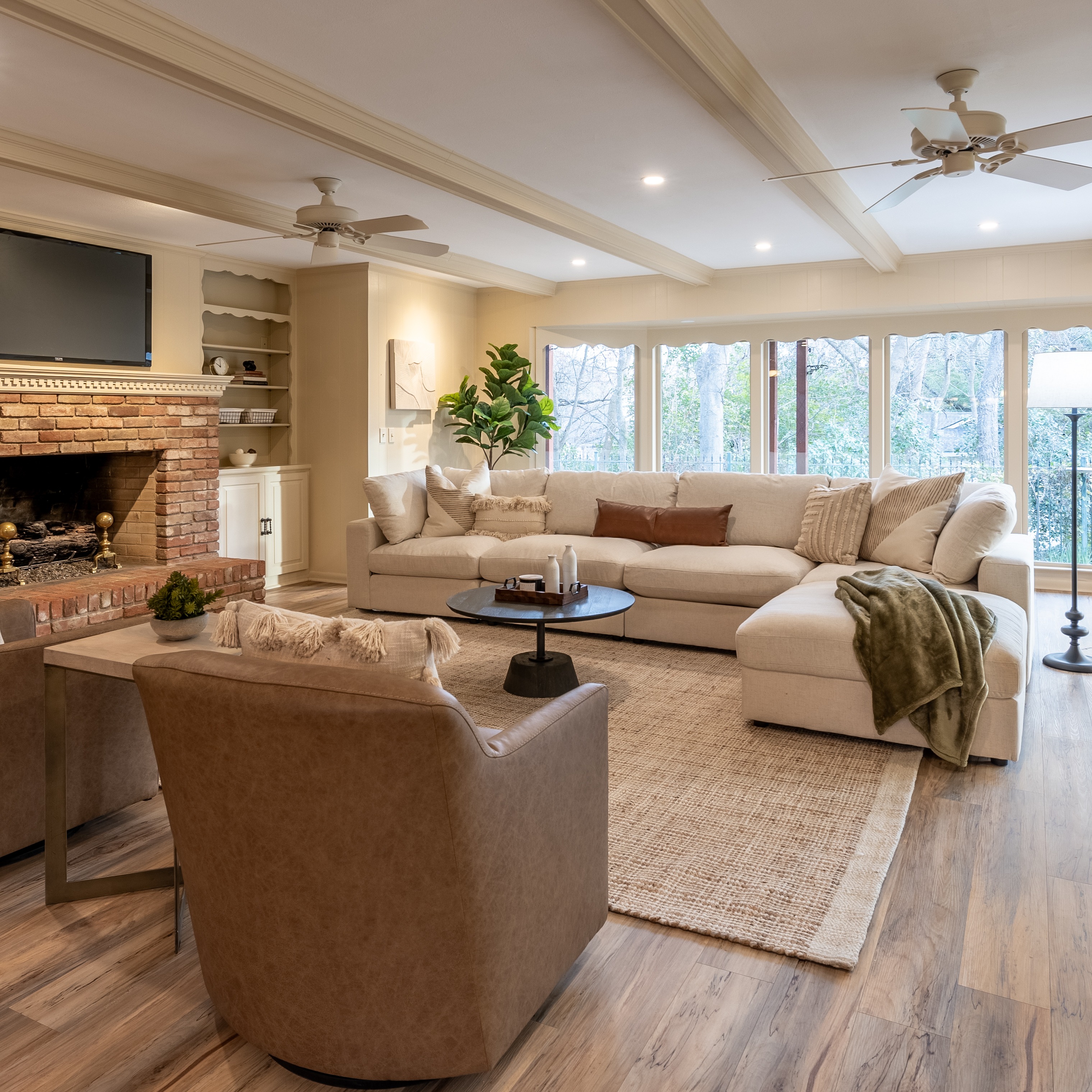 2708 Wooded Acres Drive thumbnail