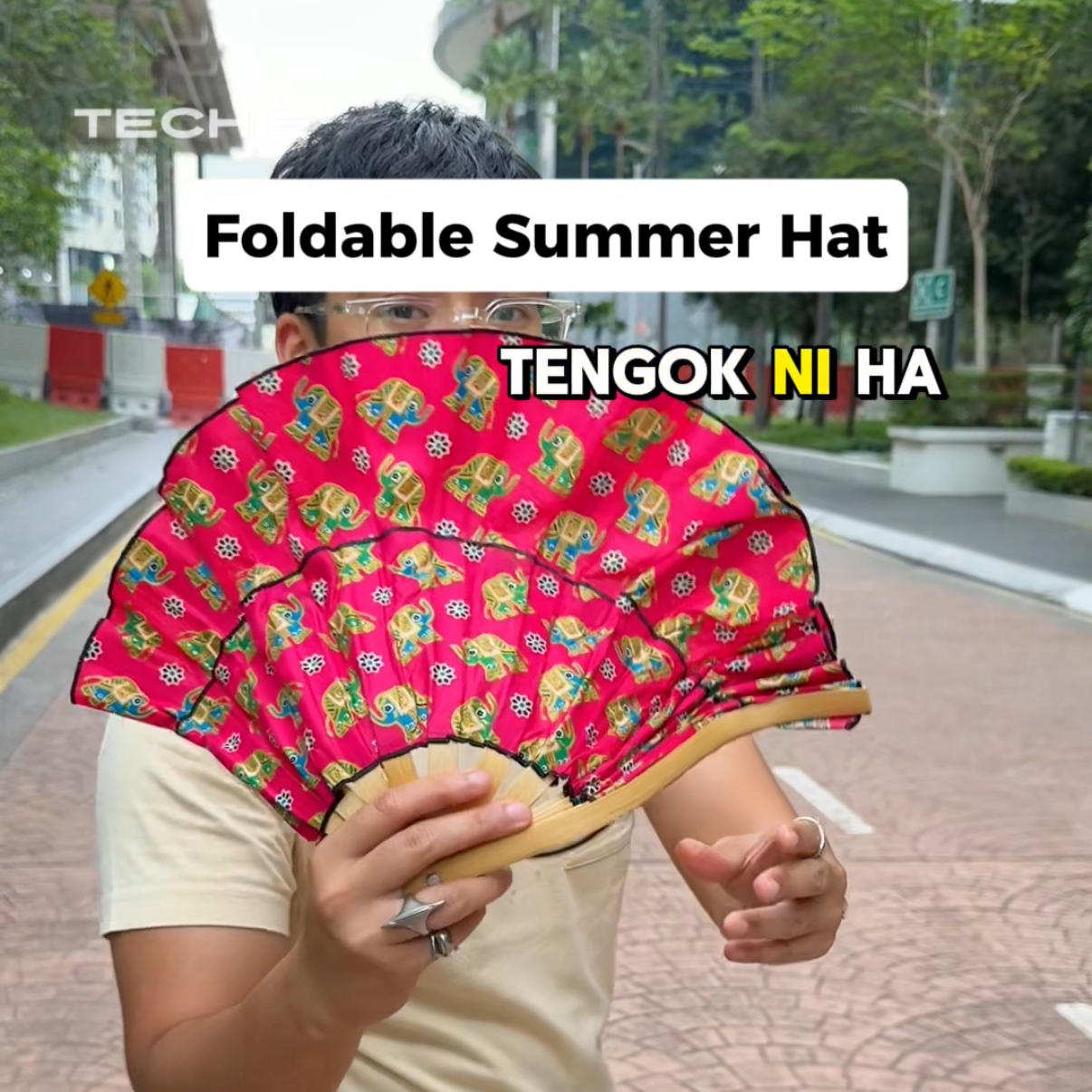 Foldable Bamboo Hat thumbnail