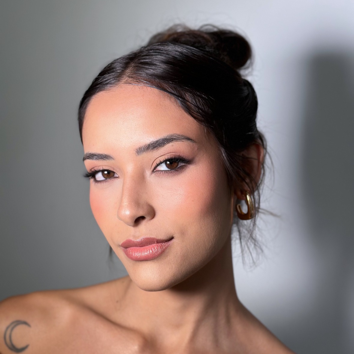 Agende a sua produção  aqui thumbnail