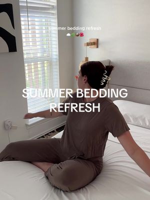 let’s do a summer bedding refresh 🫶🏻 a comfy set of sheets is literally so essential to a good night’s sleep, these ones