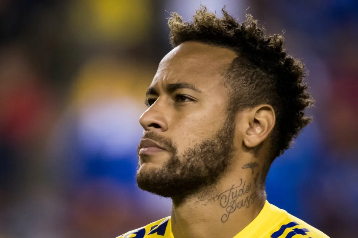 ¡Bombazo! Neymar dejaría al Santos en junio para jugar en un grande de Europa thumbnail