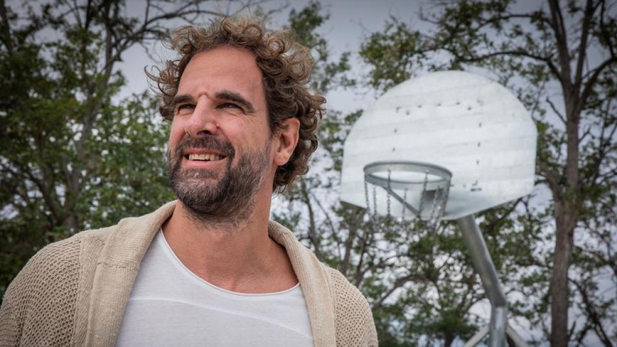 “Me fui unos días solo a la montaña para volver a quererme”. Mención a BC en La Vanguardia thumbnail