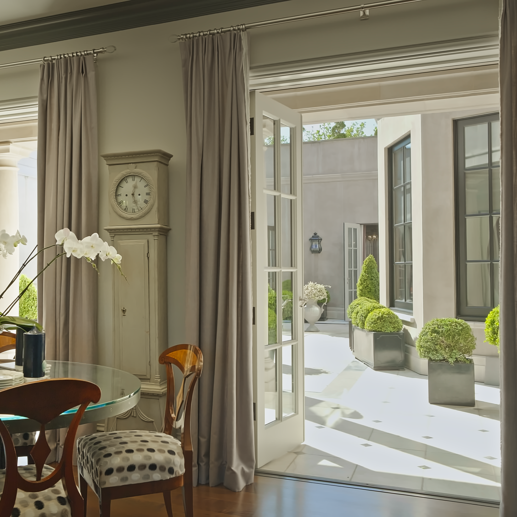 Luxury Properties Active & Recently Sold  thumbnail