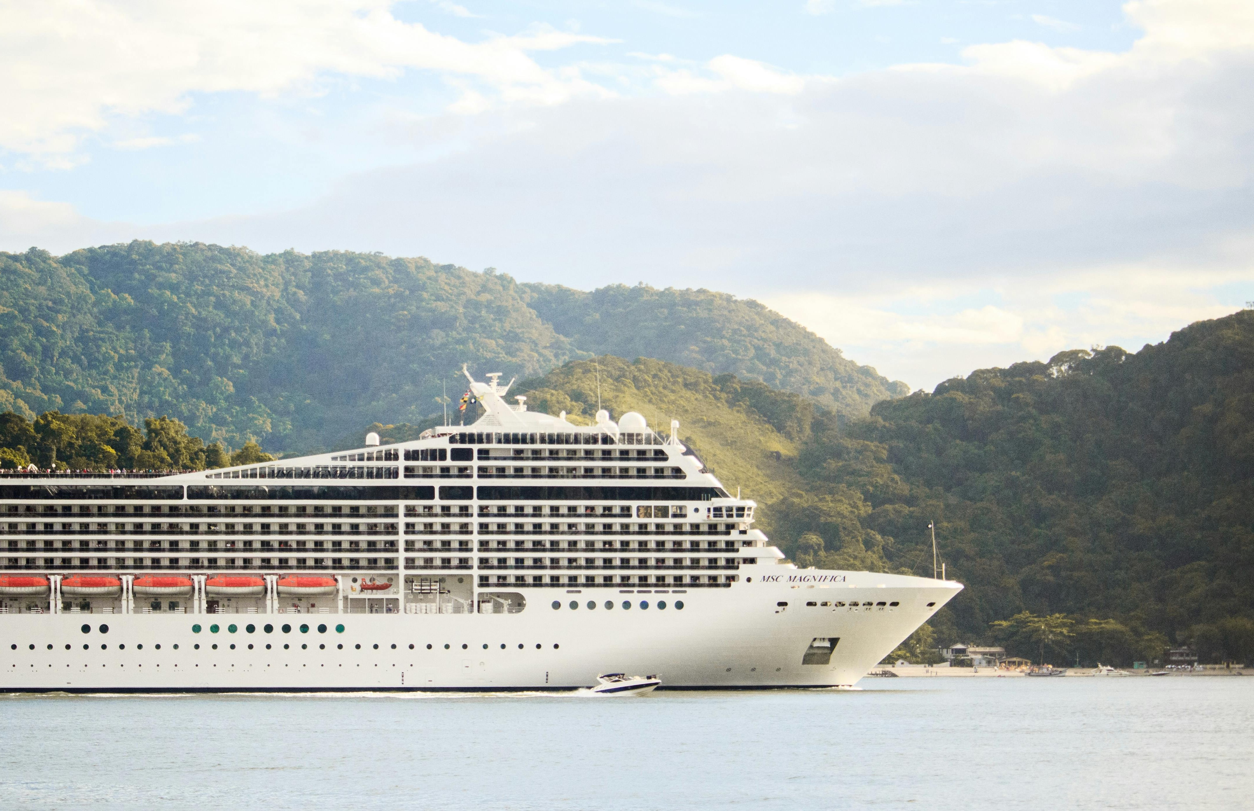 КРУИЗЫ ВЫГОДНО: СОВЕТЫ ПО ПОИСКУ И БРОНИРОВАНИЮ ⚓🚢 thumbnail