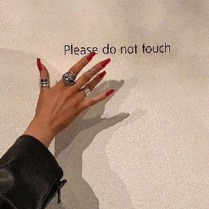 MANUAL DOS STORIES QUE VENDE - com mais de 60 estratégias e roteiros para você copiar, colar e vender através dos stories. thumbnail