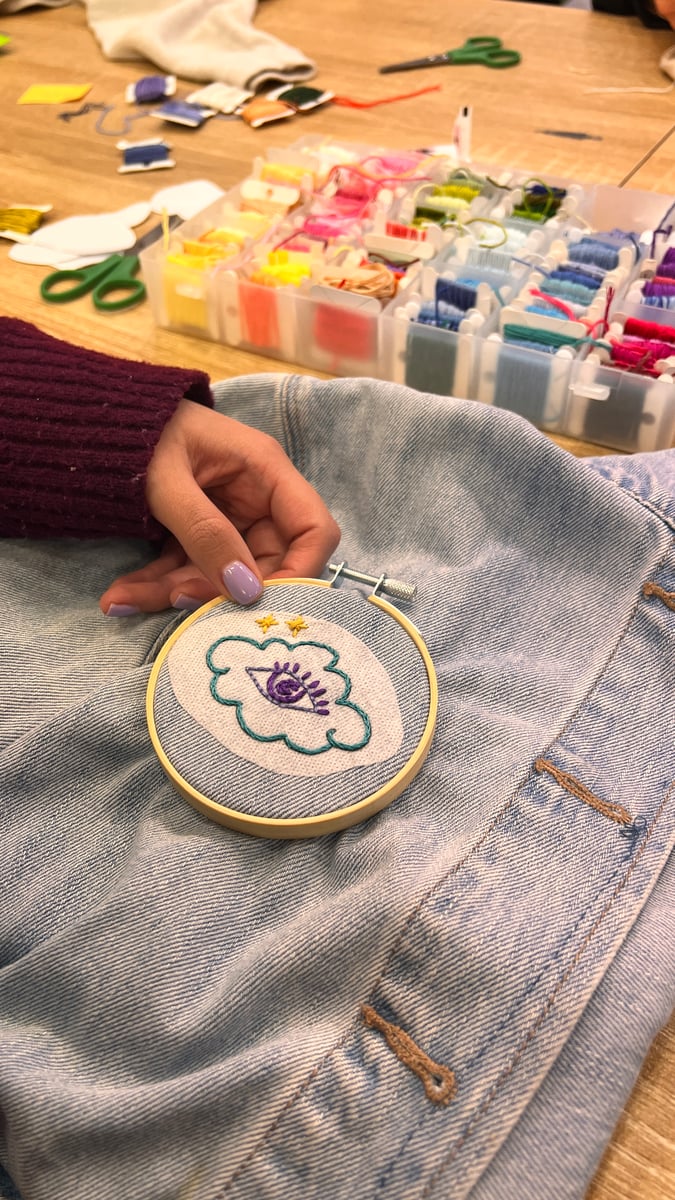 ✨ Atelier Broderie Upcycling 17 Avril • Flash Broderie 🪡 thumbnail