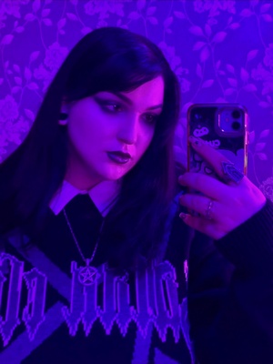идею взяла у @лил зе лери 💋  я амбассадор всрэпа и марселин 💅🏻 и вам советую  #marselinclothing #vsrap #всрэп #марселин 